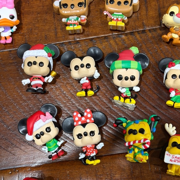 Disney Character Funko Advent Calendar Figures - Picture 2 of 6